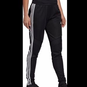 ⚽️ADIDAS 🆕NWOT women’s training tiro 19 pant⚽️